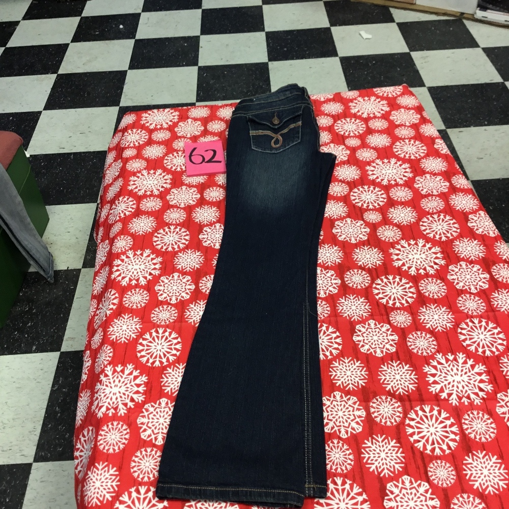 size 3 pants - Picture 2 of 4